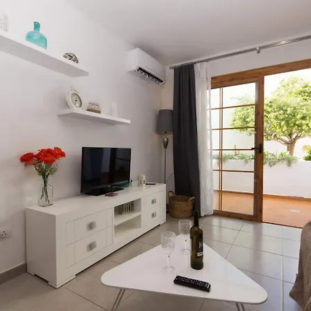 Garden 14 - One Bed On Ground Floor Apartmán *